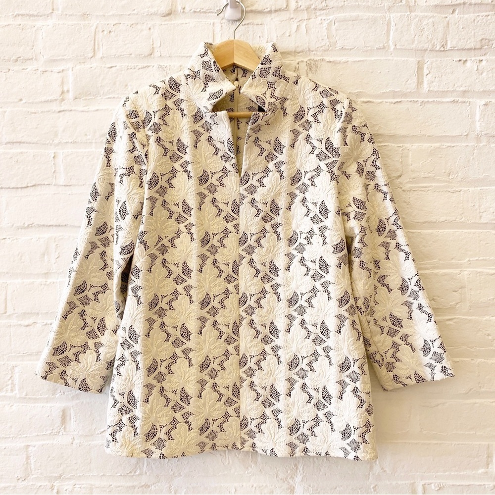 Nina McLemore || High Neck Floral Lace Popover Tunic Top Cream‎ Gray 2